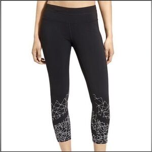 Athleta Graphic Floral Sonar Black Geometric Floral Cropped Leggings